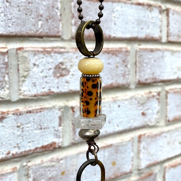 Anchor, Skull & Crossbones Necklace - Picture 3 of 12